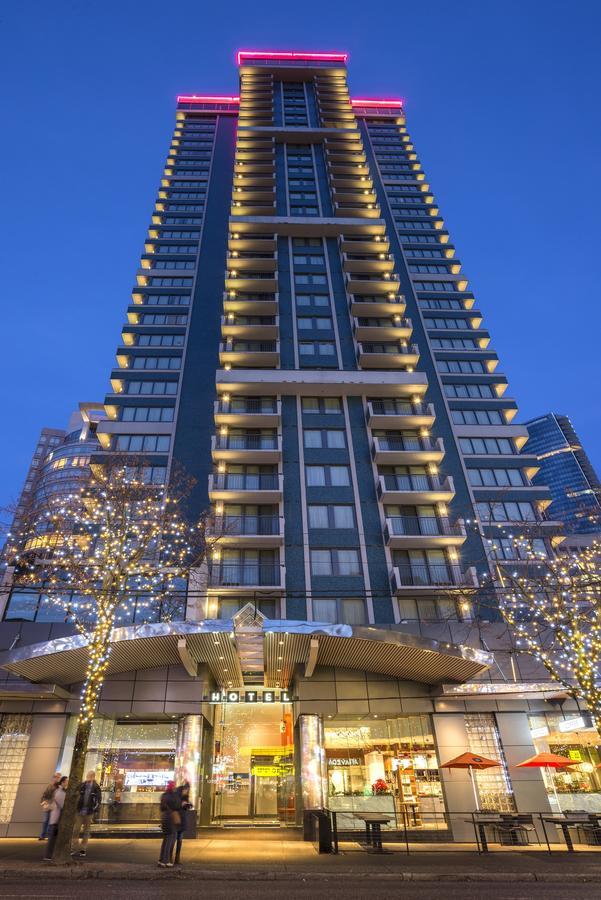 Blue Horizon Hotel Vancouver Exterior photo